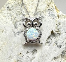 Collana con ciondolo usato Collana con ciondolo usato  Spedire a Italy