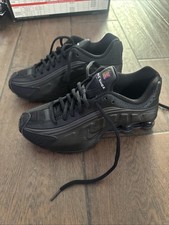 Nike Shox R4 GS Triple Blackout Nby CW2626-003 Feminino Infantil, usado comprar usado  Enviando para Brazil