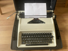 Vintage compact typewriter for sale  EASTBOURNE