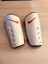 Parastinchi nike bianchi usato  Barga