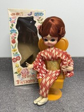 Boneca Vintage MCM Big Eye Musical Giratória Moda 12” Sentada na Cadeira com Caixa comprar usado  Enviando para Brazil