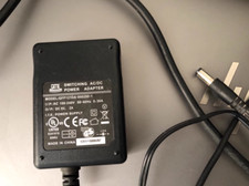 Transformador adaptador de energia Gme GFP121DA-050200-1 5V 2A comprar usado  Enviando para Brazil