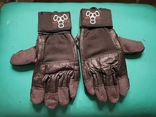 Luvas de patinação Triple Eight downhill longboard pretas médias com discos , usado comprar usado  Enviando para Brazil