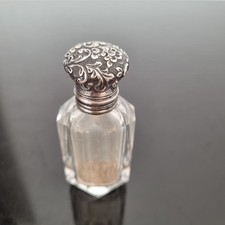 FLACON A SELS OU PARFUM XIXè Cristal Argent Victorian Silver SCENT BOTTLE 19thC comprar usado  Enviando para Brazil