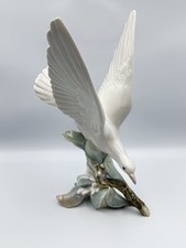 Lladro turtle dove for sale  LINCOLN