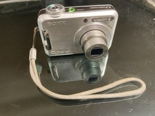 Câmera Digital Sony Cyber-Shot DSC-S700 7.2MP Prata FUNCIONA Sem Cartão de Memória/Cabos comprar usado Câmera Digital Sony Cyber-Shot DSC-S700 7.2MP Prata FUNCIONA Sem Cartão de Memória/Cabos comprar usado  Enviando para Brazil