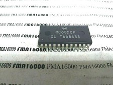 Mc6850 dip28 motorola d'occasion  Paris XVIII