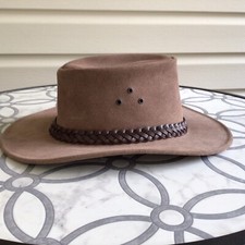 Kakadu australian suede for sale  Clifton Forge