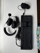 Conjunto de jogos Razer - Teclado / Mouse / Fone de Ouvido comprar usado Conjunto de jogos Razer - Teclado / Mouse / Fone de Ouvido comprar usado  Enviando para Brazil