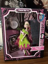 Usado, Muñeca Monster High Scarily Ever After Snow Bite Draculaura 2012 Mattel segunda mano  Embacar hacia Argentina