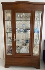 Credenza cristalliera usato  San Benedetto del Tronto
