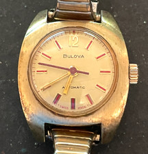 Vintage 1972 Bulova Relógio Automático Feminino Carrapatos de Corrida Caixa de Ouro 17j Suíço comprar usado  Enviando para Brazil