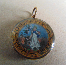 Petit pendentif miniature d'occasion Petit pendentif miniature d'occasion  Soissons