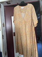 Robe grâce and d'occasion  Saint-Jean-d'Angély