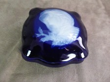 Jolie bonboniere porcelaine d'occasion  Pézilla-la-Rivière
