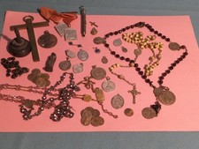 Lot medailles religieuses d'occasion Lot medailles religieuses d'occasion  Fumel