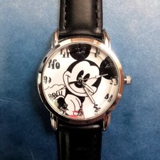 Montre mickey mouse d'occasion  Souvigny
