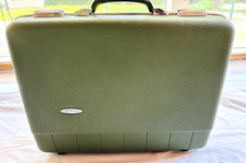 Bagagem de mão vintage 1970 Sears Forecast verde abacate capa dura 20 x 15 comprar usado  Enviando para Brazil