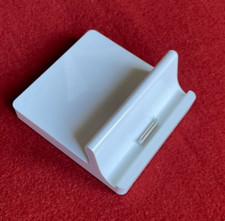 A1381 apple dock usato  Como