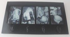 Cabide de casaco vintage da década de 1950 com fotos pinup emolduradas comprar usado  Enviando para Brazil