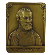 MEDALHA BRONZEANDREAS VESALIUS DOCTOR ASSINADA POR CABRAL ANTUNES comprar usado  Enviando para Brazil