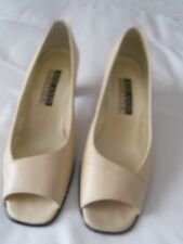 Bundle womans roland for sale  GLOUCESTER