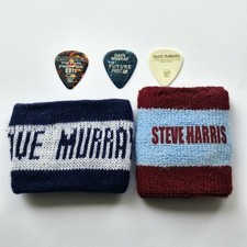 Usado, Palhetas de guitarra Iron Maiden (3) + pulseiras (2) (Steve Harris + Dave Murray) comprar usado  Enviando para Brazil