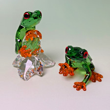 Coppia statuine rane usato Coppia statuine rane usato  Spedire a Italy