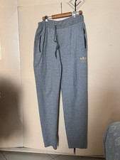 Pantaloni tuta adidas usato  Fisciano