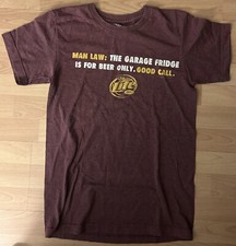 Usado Pequeno Miller Lite Man Law: Somente Cerveja Geladeira de Garagem. Camiseta Good Call.” comprar usado  Enviando para Brazil
