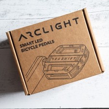 Pedais de bicicleta ARCLIGHT com luzes LED, liga/desliga automática, bateria de 36+ horas, gravação USB... comprar usado  Enviando para Brazil