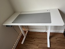 Height adjustable table for sale  Breinigsville