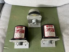 2 acelerômetros verticais laterais Giannini 24118FF & Pacific Scientific comprar usado 2 acelerômetros verticais laterais Giannini 24118FF & Pacific Scientific comprar usado  Enviando para Brazil