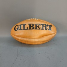 Bola de rugby Gilbert assinada à mão 13 assinaturas esportes colecionáveis esvaziada -CP , usado comprar usado  Enviando para Brazil