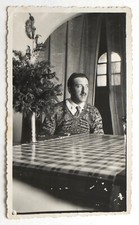 Homme moustache salle d'occasion  Rouen-