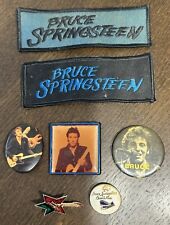 Lote de adesivos e pinos vintage Bruce Springsteen estrela broche de lapela guitarra, usado comprar usado  Enviando para Brazil