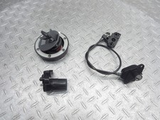 Usado, 2010 08-12 Triumph Street Triple 675 conjunto de trava tampa de combustível trava de cabo de assento com chave comprar usado Usado, 2010 08-12 Triumph Street Triple 675 conjunto de trava tampa de combustível trava de cabo de assento com chave comprar usado  Enviando para Brazil