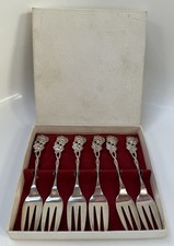 Boxed set six for sale  DUNDEE