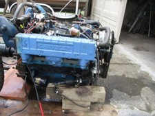 Chrysler 225 marine for sale  Massapequa Park