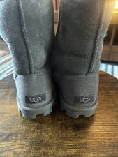 Women size ugg for sale  PAISLEY