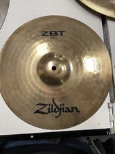 Zildjian ZBT 14" Hi-Hat parte superior e inferior comprar usado  Enviando para Brazil