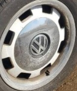 2016 Beetle OE Wheel 17x7 porcas cobertas brancas Opt F34 Volkswagen, usado comprar usado  Enviando para Brazil