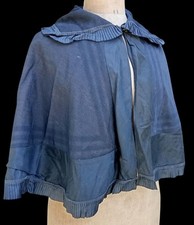 Ancienne petite cape d'occasion  Les Herbiers
