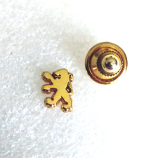 Pin lapel pin d'occasion  Lille-