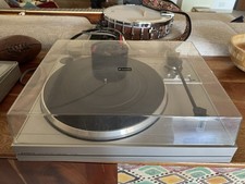 Giradischi sanyo 240 usato  Roma