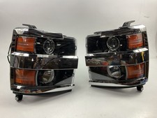 Usado, Faróis cromados - 2015-2019 Chevy Silverado 2500HD 3500 HD par de halogênio L+R comprar usado  Enviando para Brazil