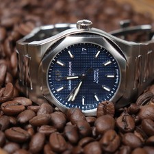 Girard perregaux laureato for sale  FARNBOROUGH