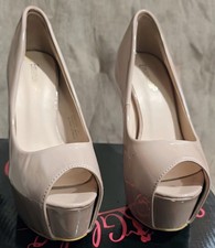 Decollete con plateau usato Decollete con plateau usato  Italia