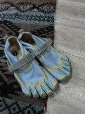 Scarpe sandali vibram usato  Spedire a Italy