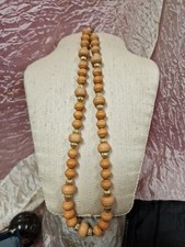 Collana plastica arancio usato  Bologna